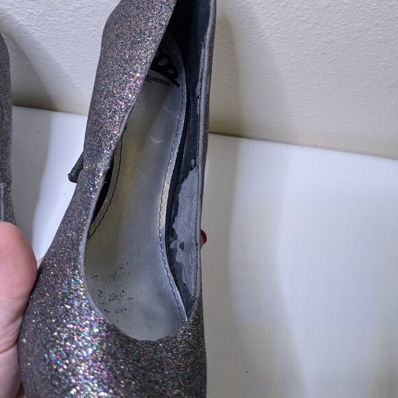 Fergalicious Women's Size 7 Sparkly 4" Heels Good Condition with Minor Wear - Picture 9 of 11